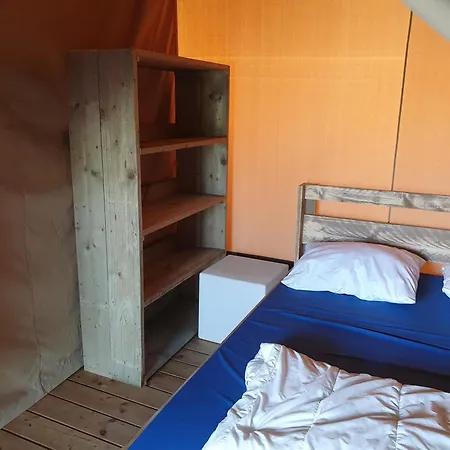 Camping De Oude Rijn Ter Aar Room photo